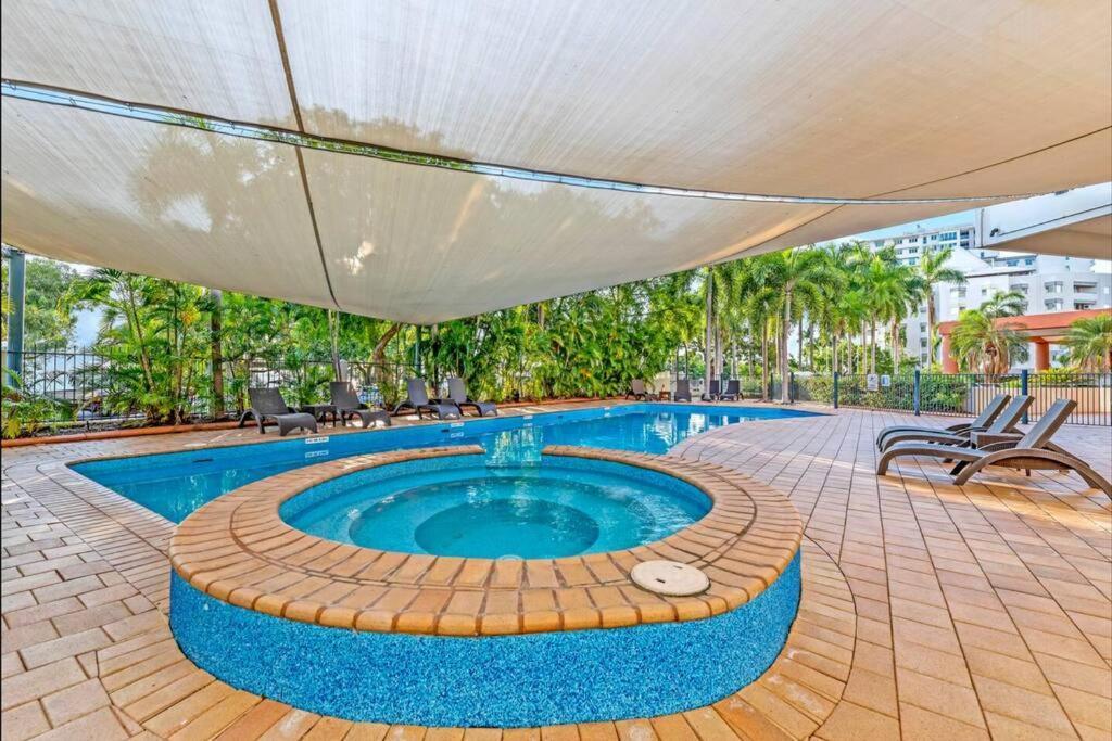 'Towering Palms' Resort-Style Apartment With A Separate Studio Darwin Exterior foto